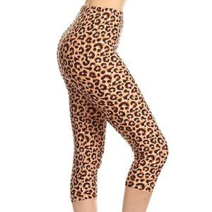 NWT - Leopard Print Legging Capris